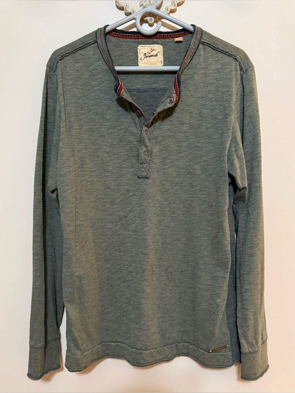 Jeremiah Men’s Olive Long-Sleeve Henley Sz M